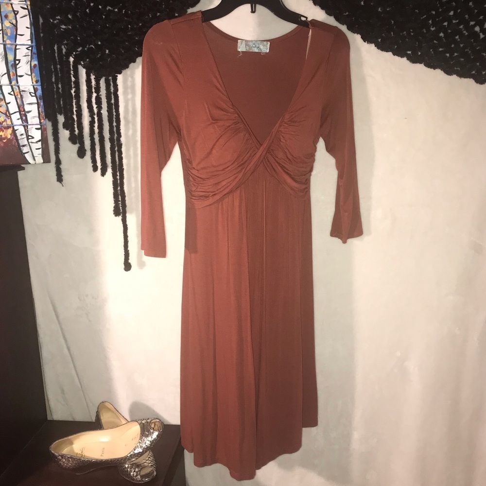 Tulip Dress - Picture 3 of 7